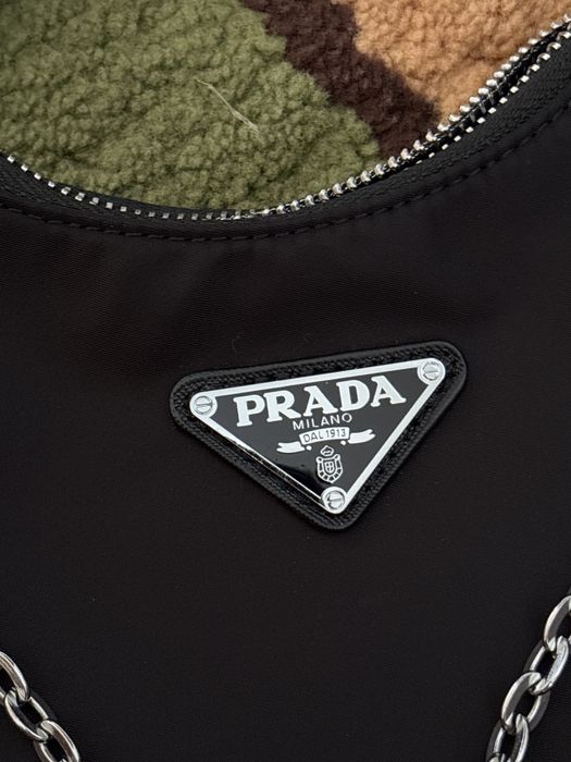 Geantă prada neagră