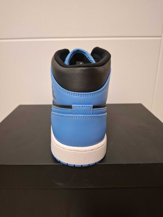 Jordan 1 Mid University Blue