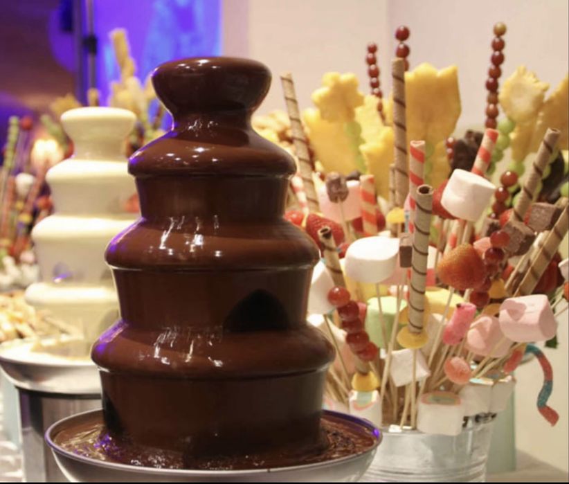Шоколадный фонтан, фуршет