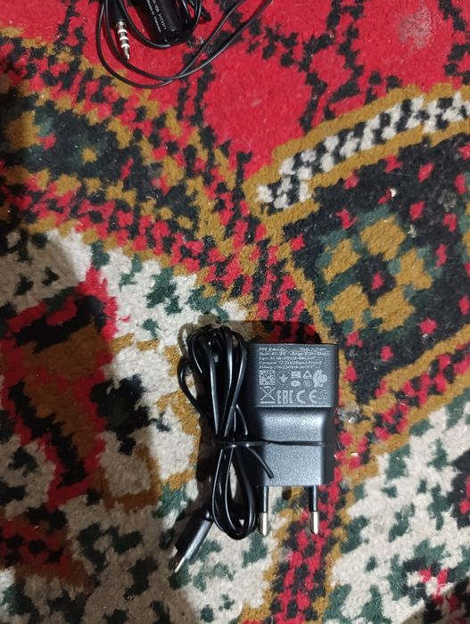 Nokia 2720 Flip 4G yangi