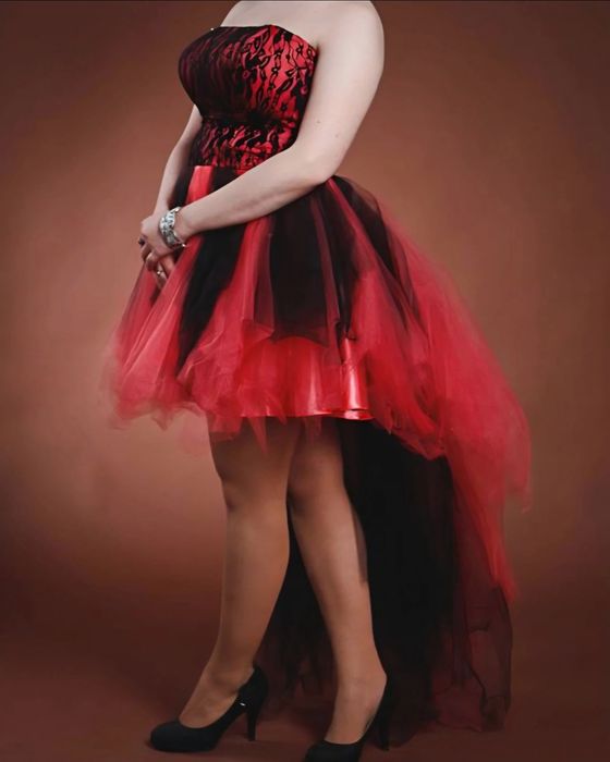 Rochita superba cu trena detasabila