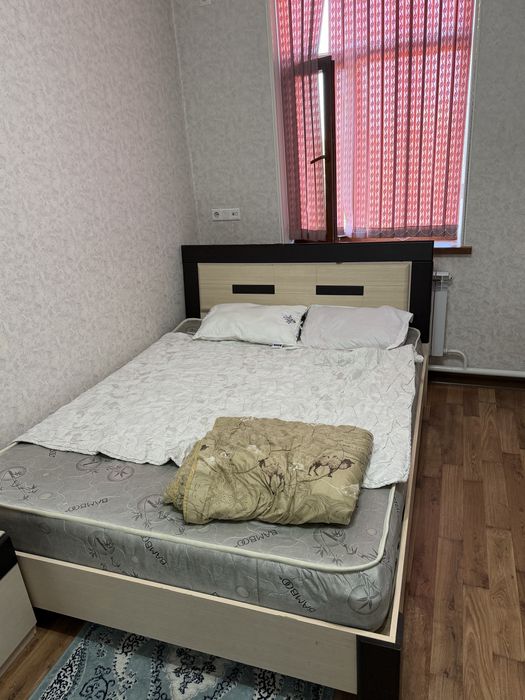 Спальный кровать