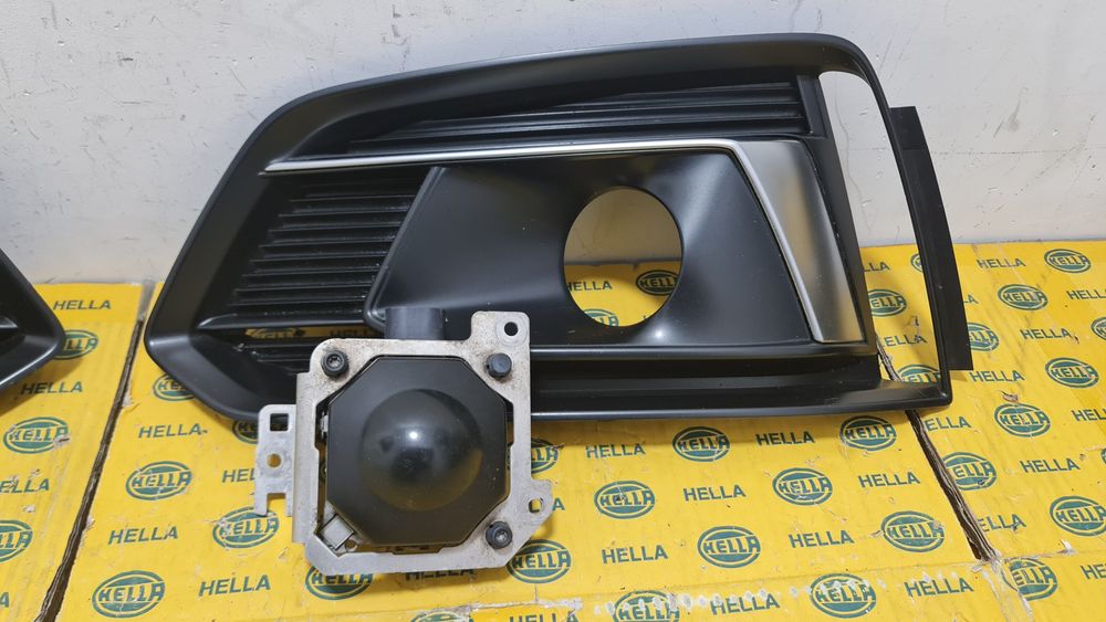 Senzor distronic radar acc grila bara fata Audi A4 B9 F5 A5 8W0 8W6