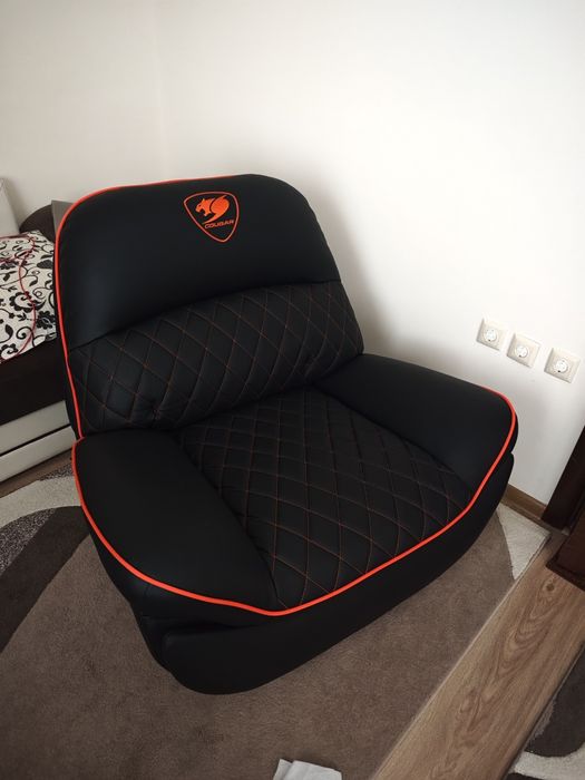 Гейминг кресло Cougar Overlord