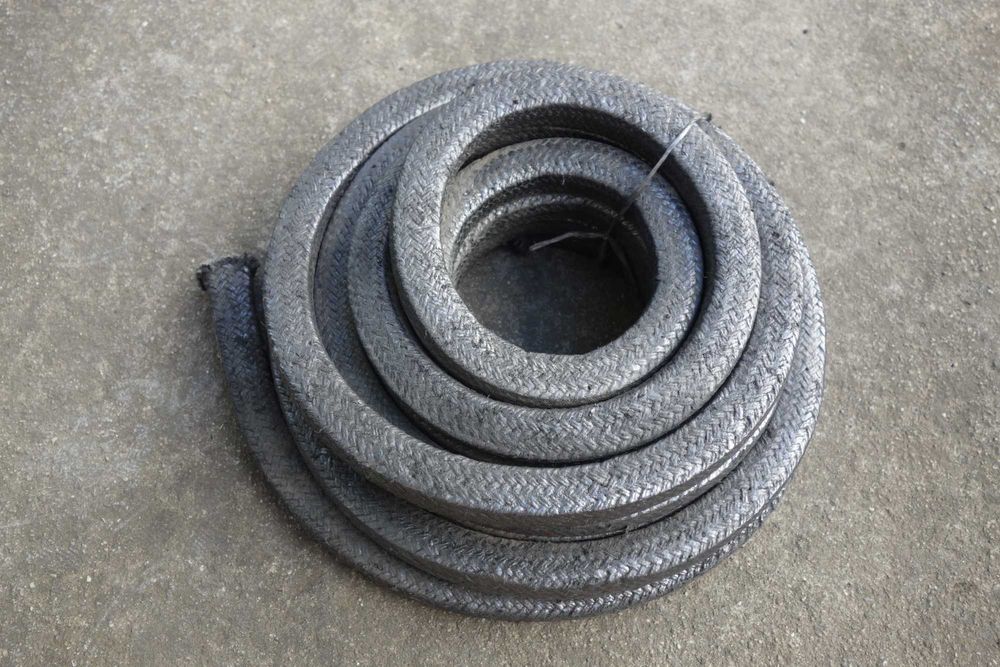 Графитна лоена набивка