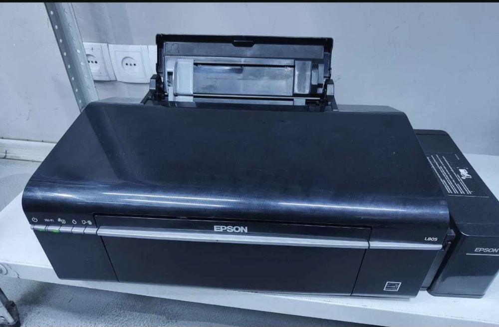 Эпсон л 805  цветной