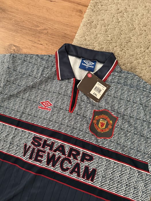 Tricou United retro