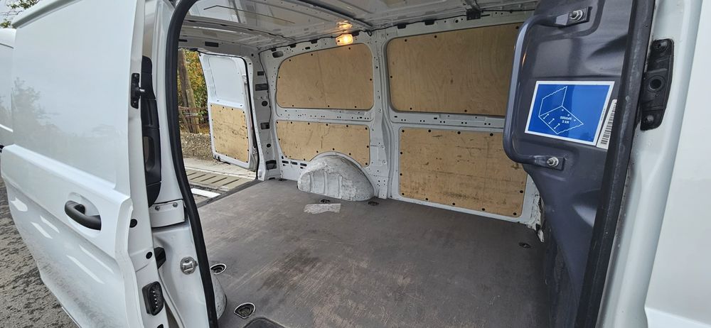 Mercedes Benz Vito