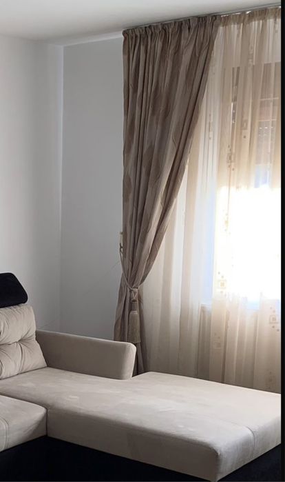 Vand draperii geamuri