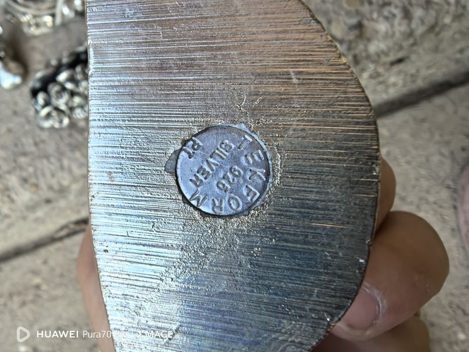 Посребрени красотички