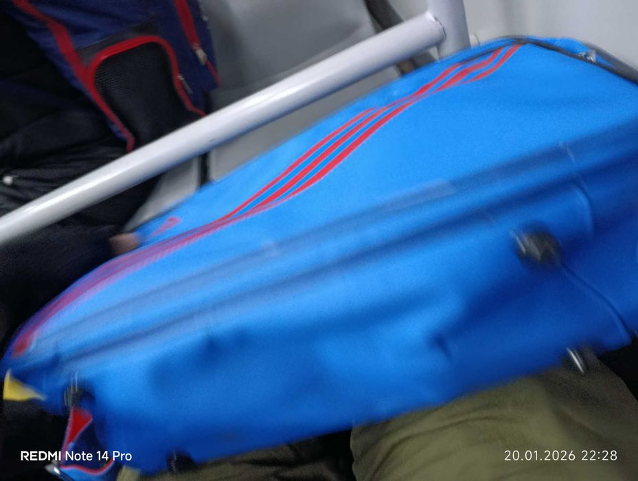 Чанта ADIDAS !!!НОВА!!!