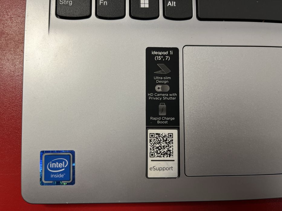 Laptop Lenovo Ideapad 1i Impecabil