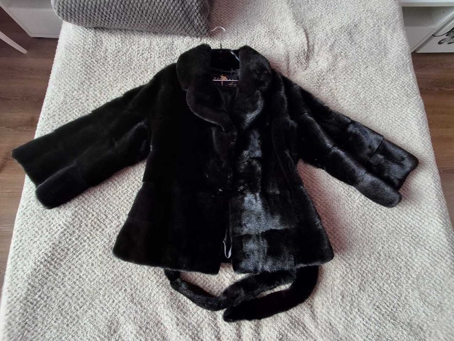 Палто от естествена норка