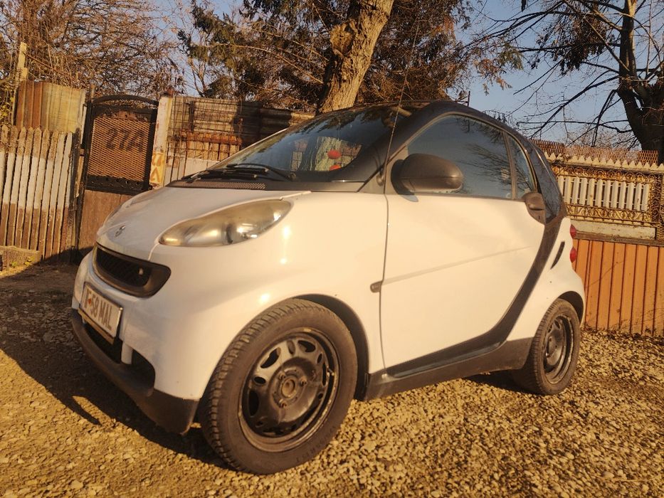 Vând Smart Fortwo 451