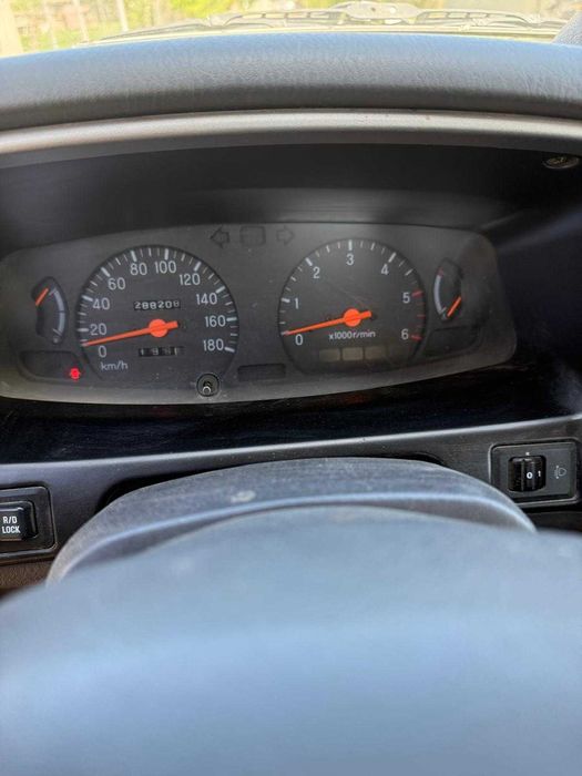 Vând Mitsubishi l200  an 2007