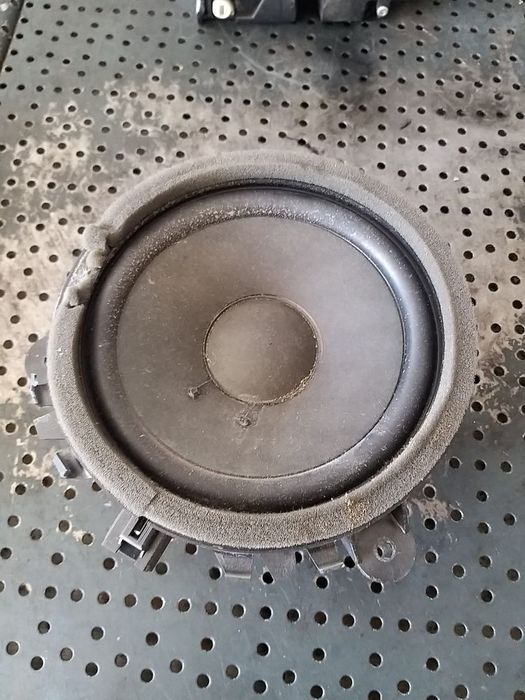 Boxa audio stanga spate volvo s40 30657445