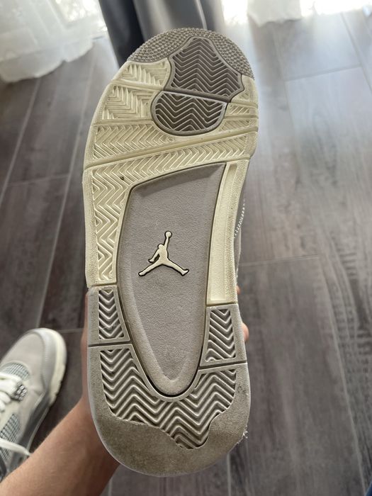 Jordan 4 Frozen Moments