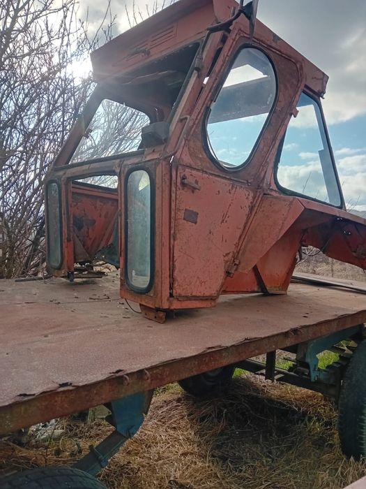 Cabina de tractor U650