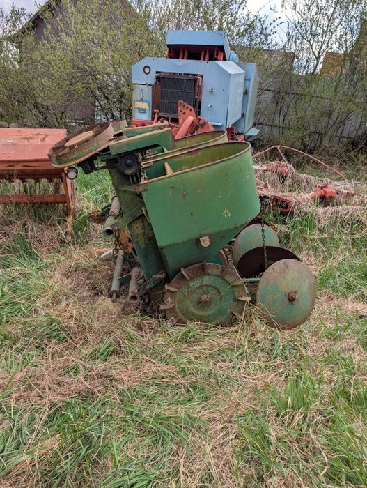 Masină de plantat cartofi