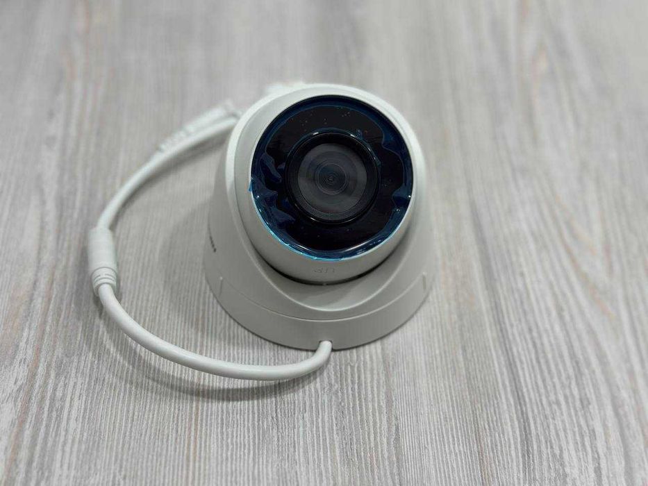 Камера видеонаблюдения Hikvision DS-2CD1323G0E-I(C)