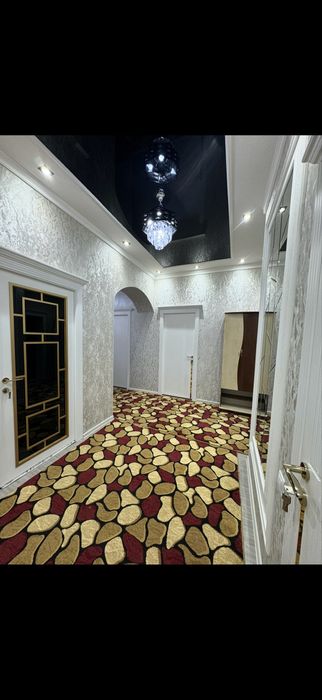 Сдаётся в аренду квартира 117 кв, в центре города Самарканд Гагарин