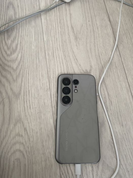 Смартфон Tecno Camon 50 Ultra 5G,8GB,256GB