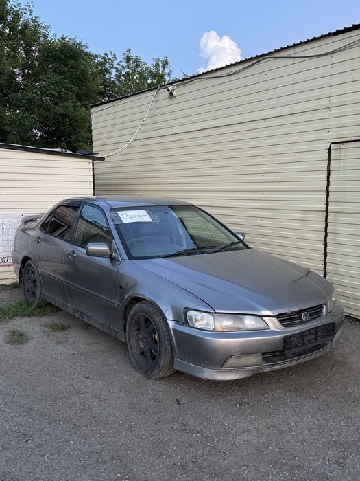 Продам хонда акорд срочно