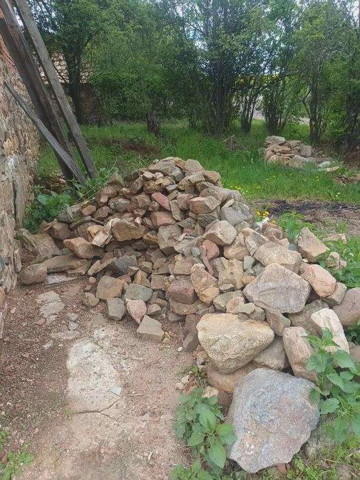 Продавам Речни камъни