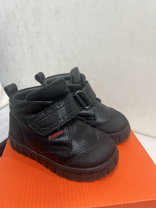 Продам детскую обувь (натуралка)