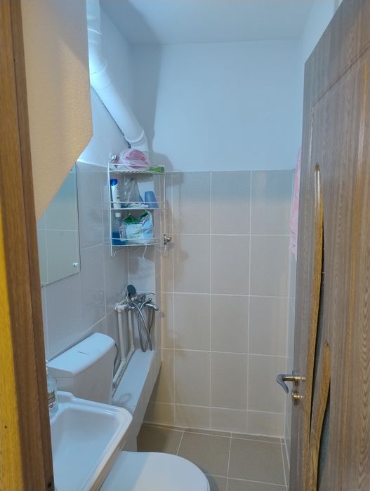 Vând garsonieră renovata confort 1