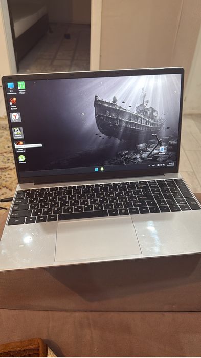 Продам ноутбук офисный не для игр