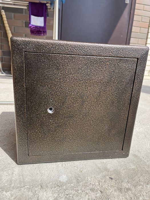 Сейф офисный