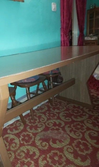 Masă 6 (8) persoane.