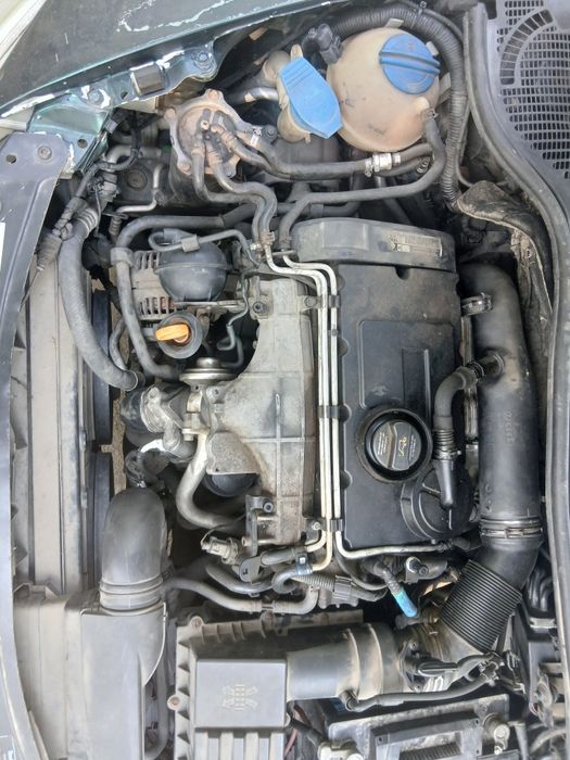 Motor fara anexe(injectoare) 2.0 TDI cod BKD 103kw(140 cp) Skoda Octavia 2/Golf 5/Passat B6 cu 260.XXX km