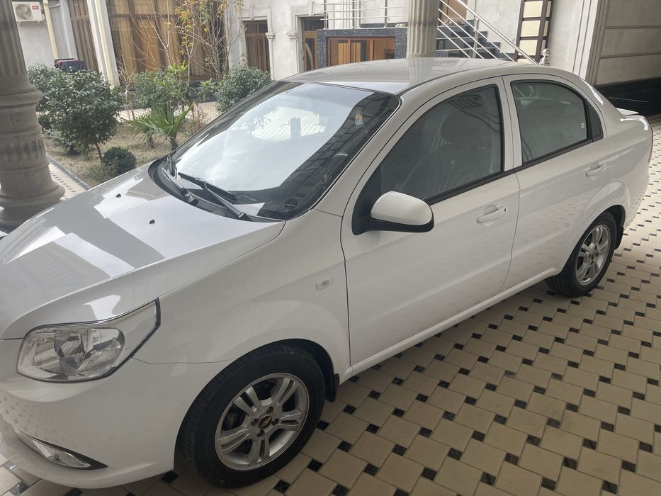 Nexia 3, oq, 4 pozitsiya sotiladi