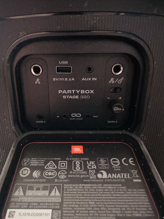 JBL partybox 320