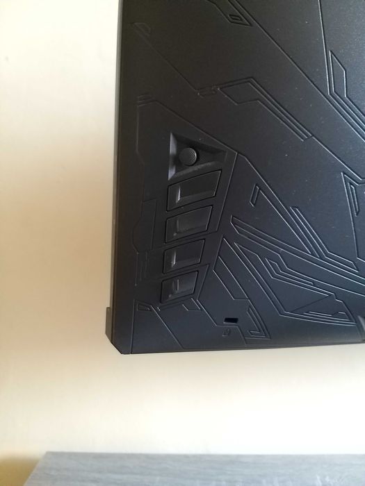 Monitor Asus ROG ultrawide