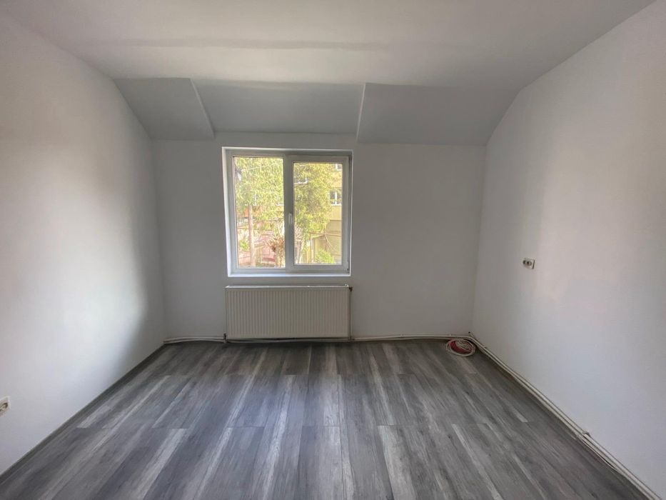 Cladire de tip spațiu comercial de închiriat. ULTRACENTRAL - Hațeg