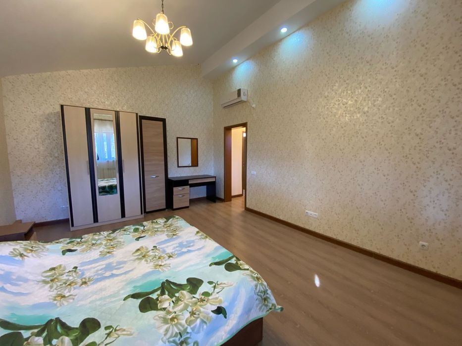 Сдаётся большой коттедж посуточно