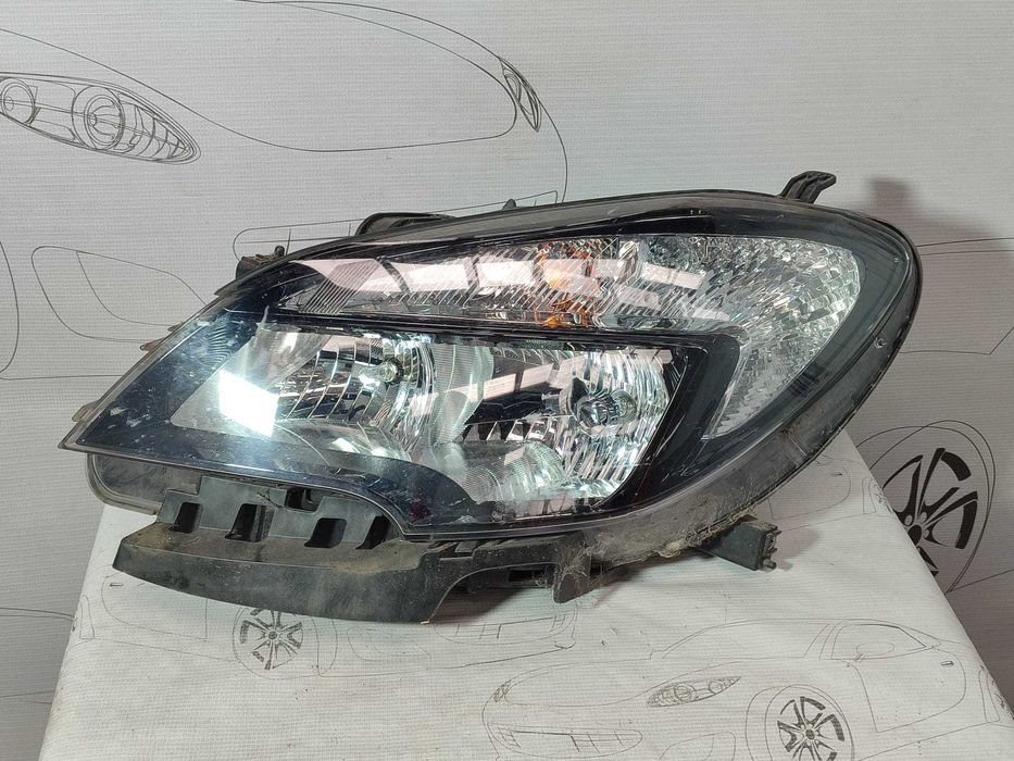 Far stânga UK Opel Mokka 2016 1.6 Diesel 100kW Halogen Cod OEM: 42435927 (4G2)