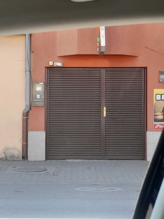 anunt confectii metalice