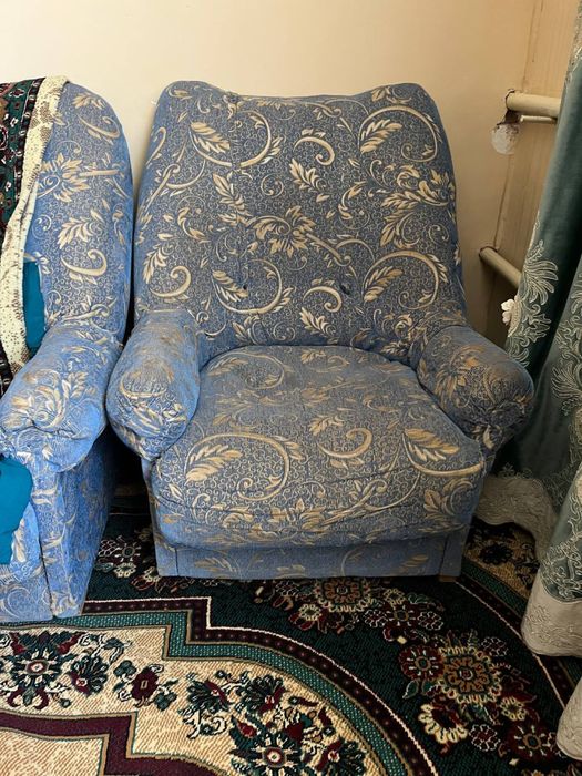 Диван 2 креслосымен сатылады