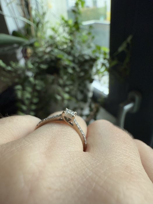 Inel cu diamante Teilor