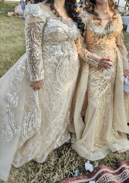 Продават се. Носена е само 2 ЧАСА и са купувани чисто нови от магазин