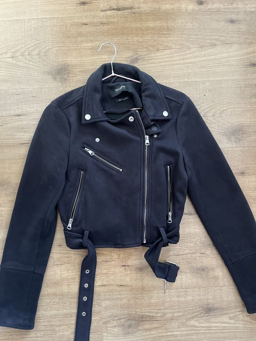 Дамски якета Pull and Bear