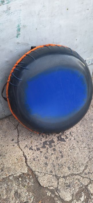 Тюбинг. Ватрушка. Б/У .  d 90 см., 9000 тг.