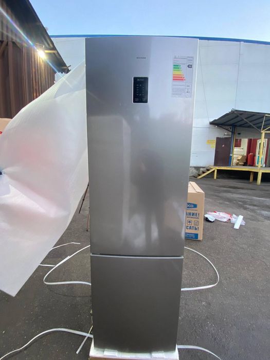 холодильник Samsung