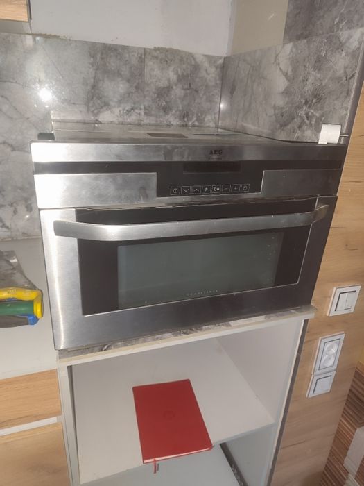 Продам электрическую духовку малогабаритную