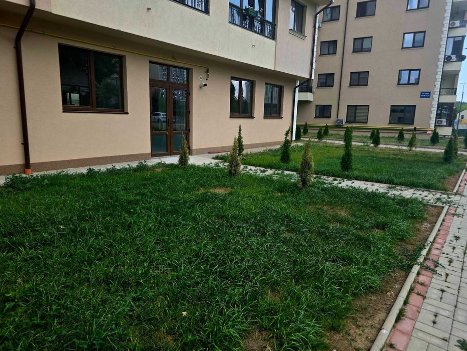 Spatiu comercial de inchiriat , zona Cug - spital Providenta si Elitis