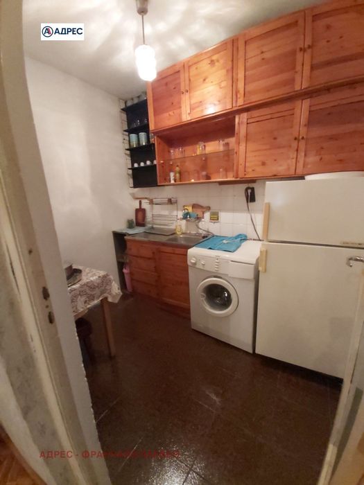 Продава се Двустаен апартамент в Плевен, 9-ти квартал - 56 кв.м за 865 €/кв.м - Снимка #1